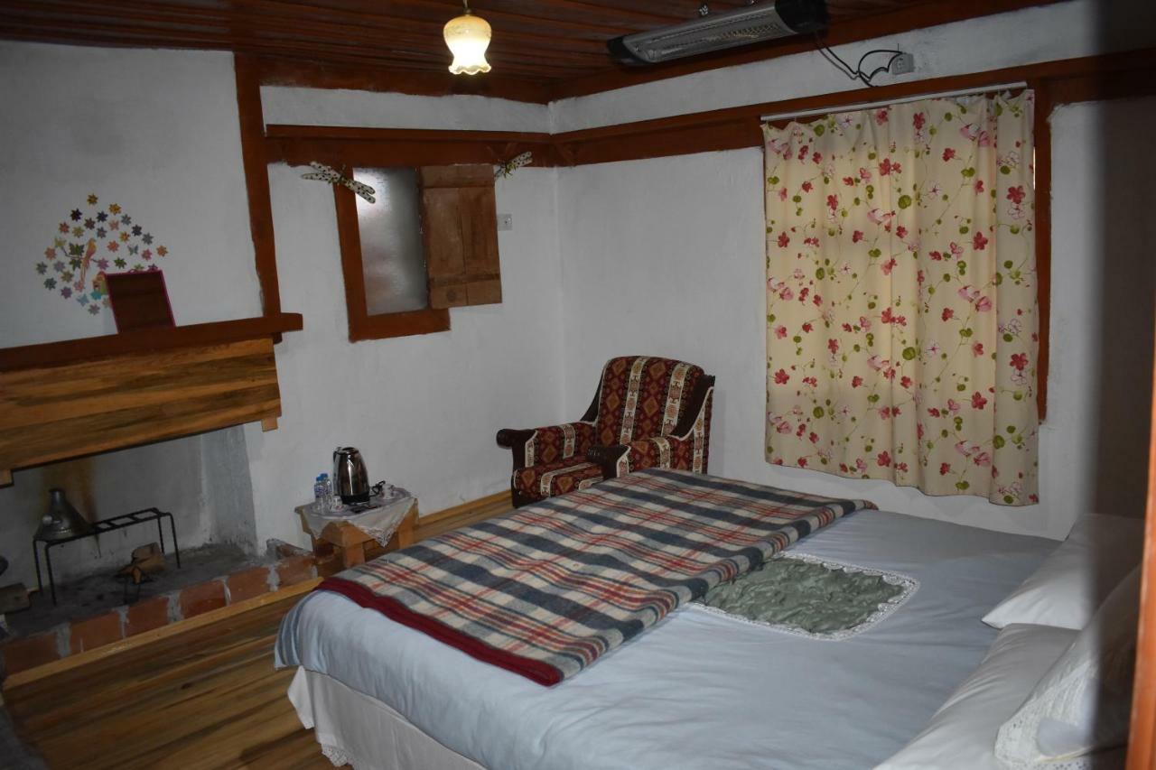 Sato Koeyevi-Selendi Hotel Luaran gambar